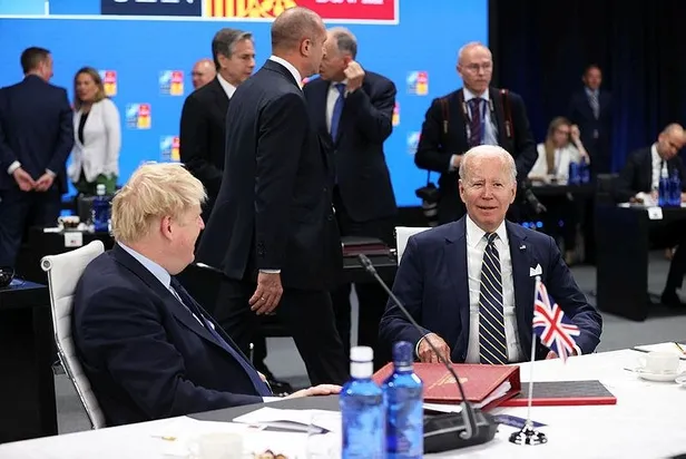 abdli-gazeteci-michael-tracey-acikladi-erdogana-istedigimizi-sorabildik-biden-ve-johnsona-sorulacak-sorular-be-1656673371831.jpeg ABD'li gazeteci Michael Tracey açıkladı: Erdoğan'a istediğimizi sorabildik... "Biden ve Johnson'a sorulacak sorular belliydi"-3