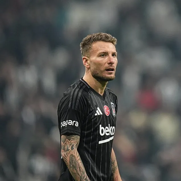 Immobile ilk 11’e geri döndü