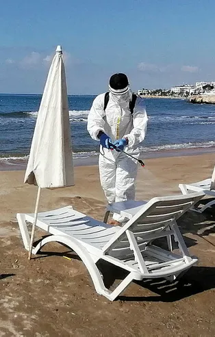 Burada şezlong fiyatı; 20 TL