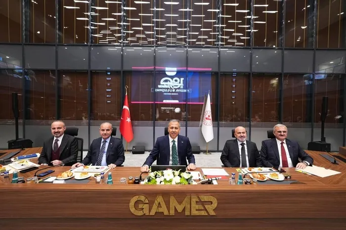 Son dakika: İçişleri Bakanı Ali Yerlikaya duyurdu: PKK'ya 180 günde 13 bini aşkın operasyon! 502 terörist etkisiz hale getirildi-5