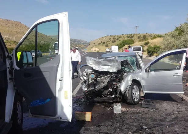 Malatya'da feci kaza! Ölü ve yaralılar var-4