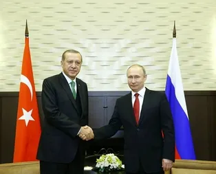 İşte Putin’in kırmızı kravatınının sırrı!