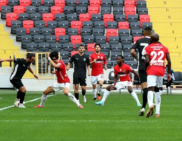 gaziantep-fk-efeler-09-spor-4-0-ztk-mac-sonucu-1698953815773.jpeg