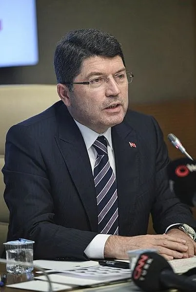 adalet-bakani-yilmaz-tunctan-28-subat-hukumlulerine-af-ve-6-8-ekim-davasi-aciklamasi-1715937394657.jpeg