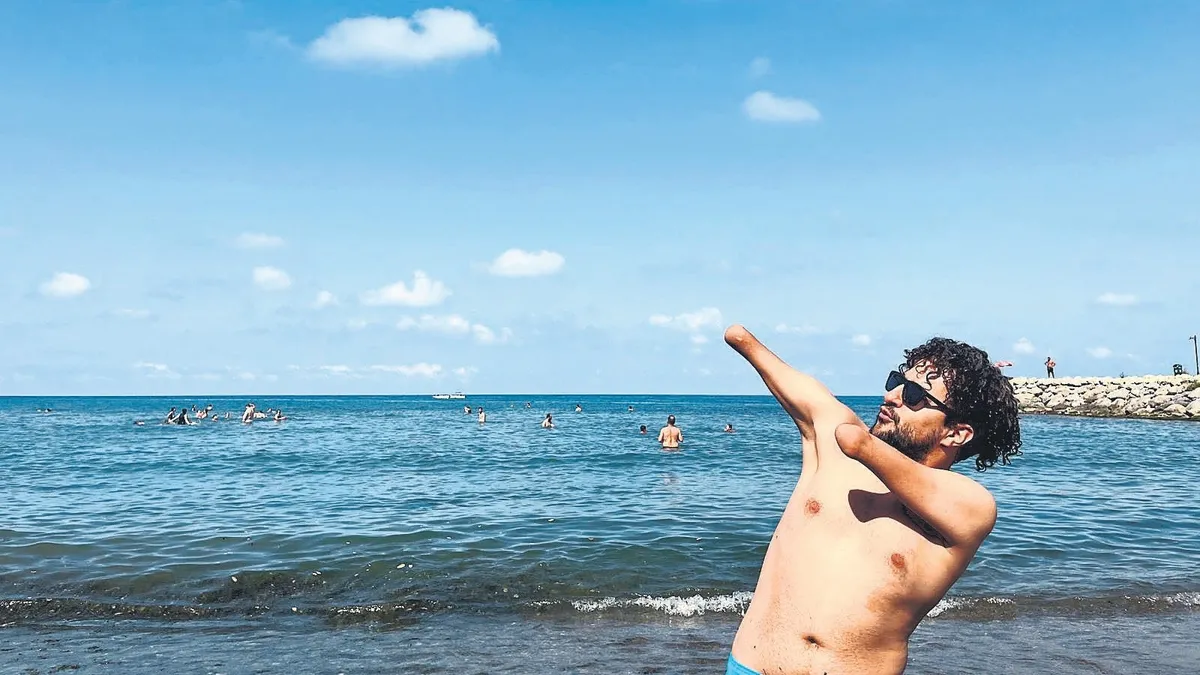 Milli yüzücü Hamit Demir engelleri aştı!