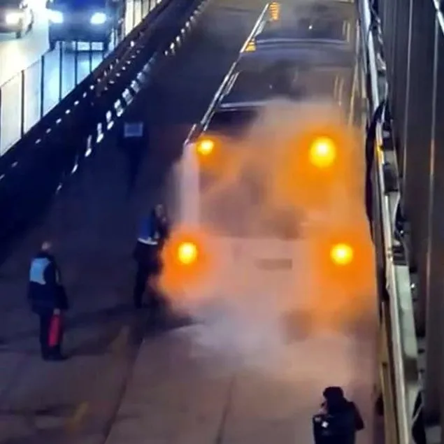 Metrobüsün motorunda yangın çıktı