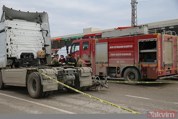 Kaza, öğle saatlerinde merkez Antakya ilçesi İskenderun kara yolu Dericiler Kavşağı'nda meydana geldi. T.B. yönetimindeki 31 AKR 883 plakalı TIR ile Suriye...