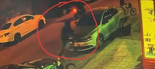 Otomatik silahlarla kahveyi bastılar