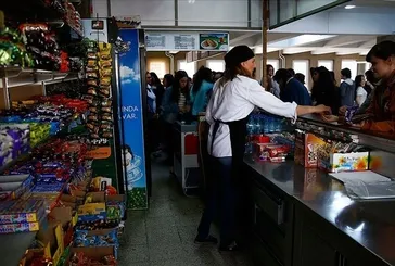 Okullarda yeni dönem: Logosu olmayan ürünler kantinde satılamayacak | Kurala uymayana 500 bin TL ceza