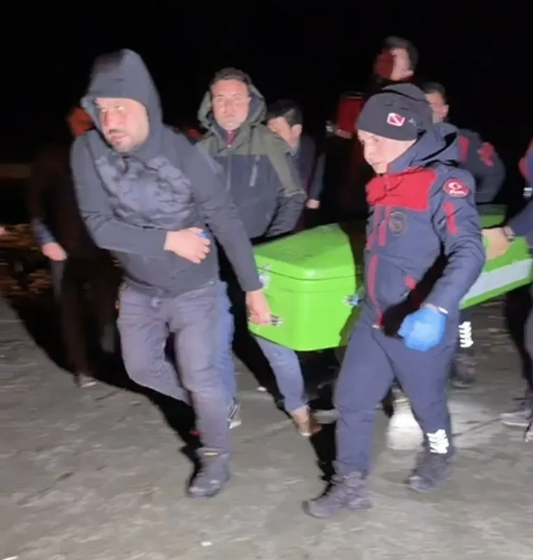 asi-nehrinde-kaybolan-berkan-karakayadan-aci-haber-cansiz-bedeni-bulundu-1770790344516.jpeg Asi Nehri’nde kaybolan Berkan Karakaya'dan acı haber: Cansız bedeni bulundu-3