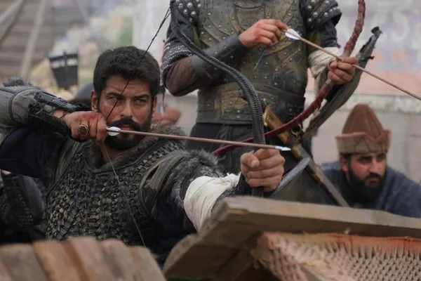 kurulus-osman-129-bolum-2-fragmani-nefes-kesti-eli-pusat-tutan-butun-yigitler-bizim-ardimizda-olacaklar-1686004708215.jpg Kuruluş Osman 129. bölüm 2. fragmanı nefes kesti: “Eli pusat tutan bütün yiğitler bizim ardımızda olacaklar!”-4