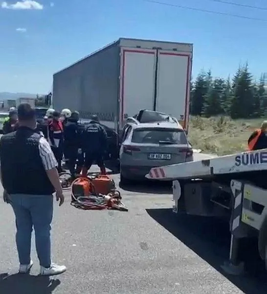 ankarada-bir-aileyi-yok-eden-kaza-1620593013249.jpeg Ankara'da bir aileyi yok eden kaza!-1