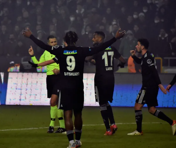 besiktasin-son-15-dakika-kabusu-iste-kartali-yikan-tablo-1640695782437.jpg Beşiktaş'ın son 15 dakika kabusu! İşte Kartal'ı yıkan tablo-6