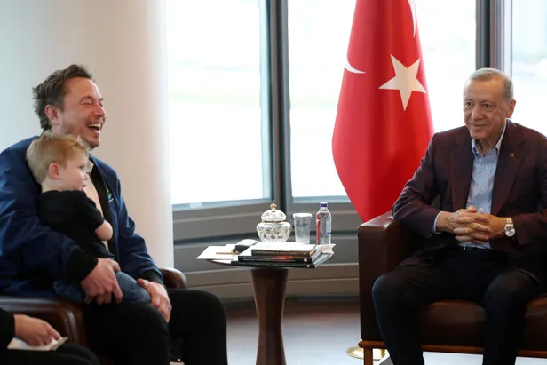 baskan-erdogan-elon-musk-gorusmesinde-samimi-diyalog-oglu-ae-a-xiii-neden-yaninda-getirdi-annesi-gecen-yil-aci-1695040747371.jpg
