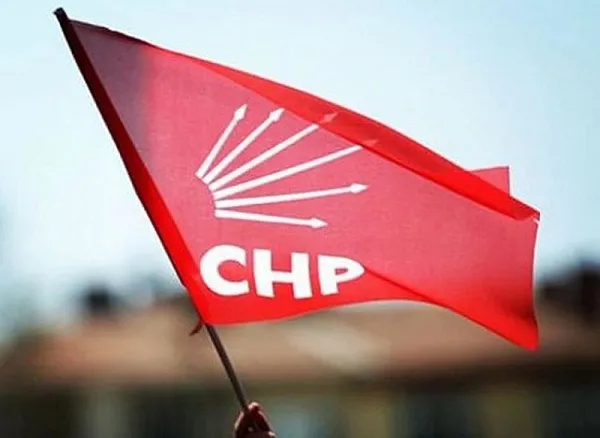 1645335683023.jpg CHP'li belediyede 7 yerden birden maaş skandalı! Serdar "Çil çil" götürmüş...-3