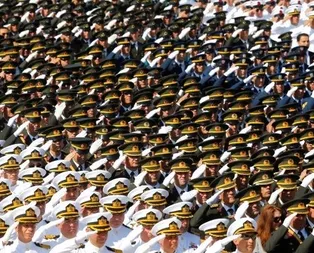 TSK’dan 195 kişi daha ihraç edildi!