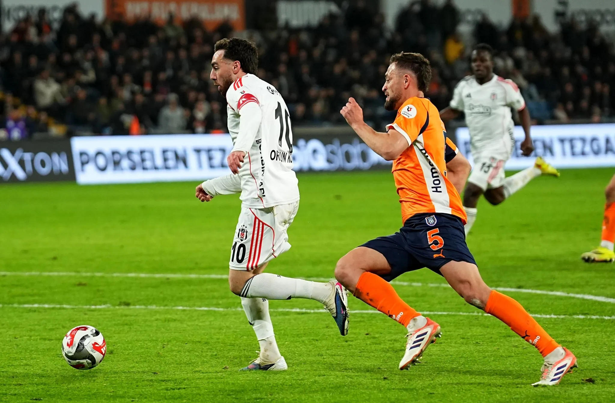 Spor yazarları Başakşehir-Beşiktaş maçını değerlendirdi - 2