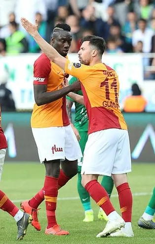 Sinan Gümüş ile tartışan Galatasaraylı futbolcu Mbaye Diagne'den özür mesajı