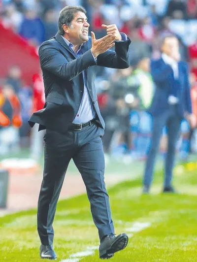 Muhteşem 45'lik! Trabzonspor, Antalya’yı ilk yarıda bulduğu gollerle mağlup etti-3