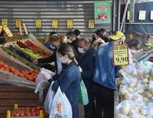 İzmir’de marketlerde yoğunluk