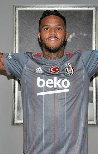 Beşiktaş’tan Galatasaray’a Rosier göndermesi!