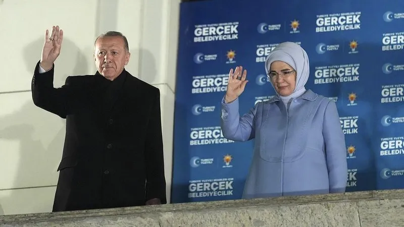 Seçim sonrası Başkan Erdoğan ve eşi Emine Erdoğan