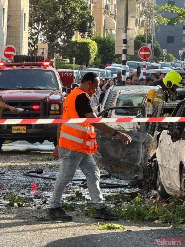 İsrail-İran savaşının 7. gününde Tel Aviv'de büyük yıkım! Kubbe yine delik deşik... Yeni görüntüler geldi - 22