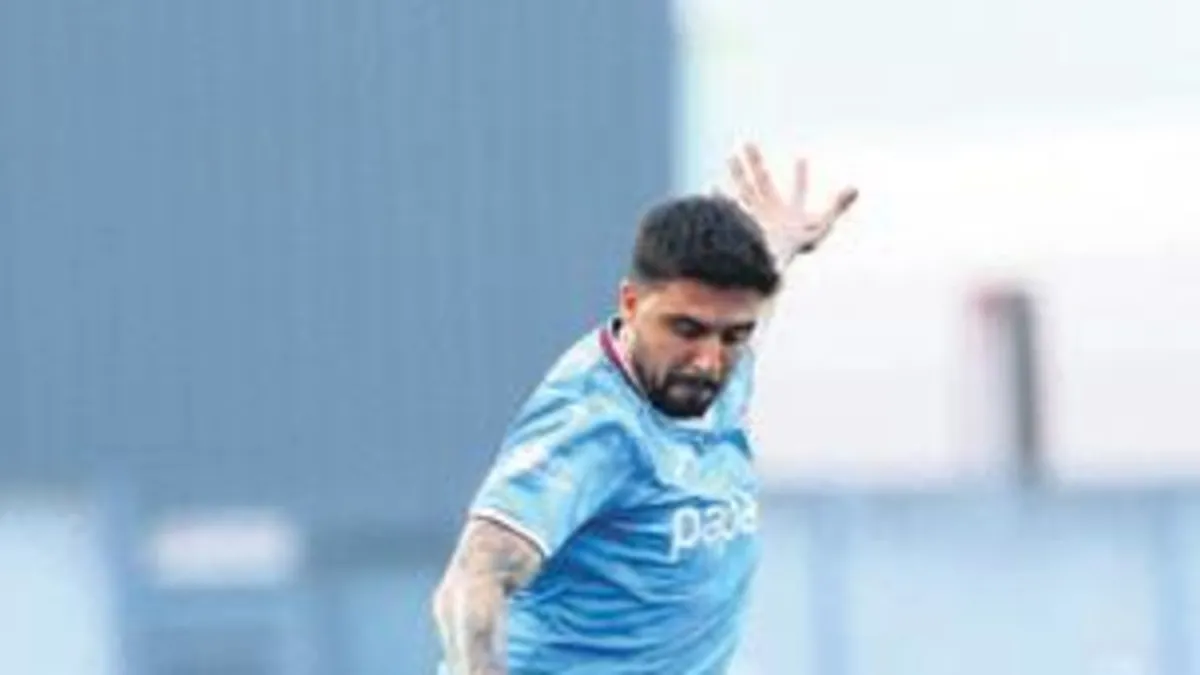 Ozan Tufan sağ bekteydi