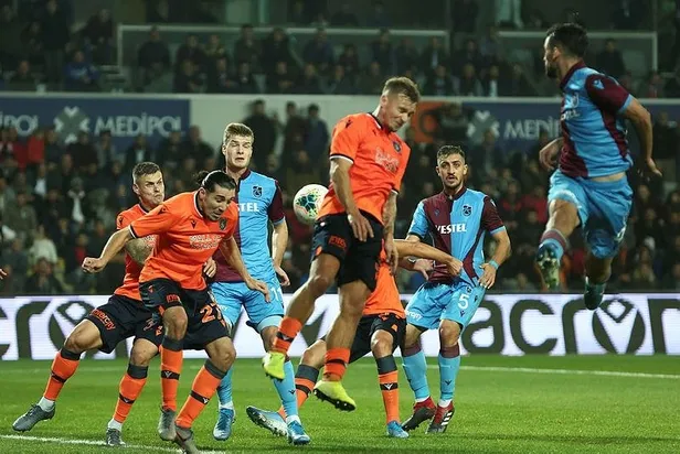 basaksehir-2-2-trabzonspor-mac-sonucu-1572290446023.jpeg