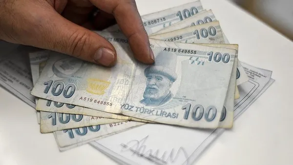 kredi-veren-bankalar-kamu-ve-ozel-bankalarin-kredi-faiz-oranlari-kredi-basvurusu-oncesi-gozler-onda-1613508975717.jpg Kredi veren bankalar: Kamu ve özel bankaların kredi faiz oranları! Kredi başvurusu öncesi gözler onda!-3
