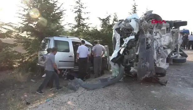 Eskişehir'de kaza 2 ölü 2 yaralı