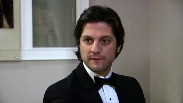 Burak Özçivit'ten sonra Diriliş Osman'a üç bomba isim daha! Kurtlar Vadisi'nde oynamıştı-2