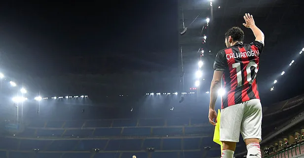 Hakan Çalhanoğlu'nun Milan'daki geleceği belli oluyor! Kritik görüşme