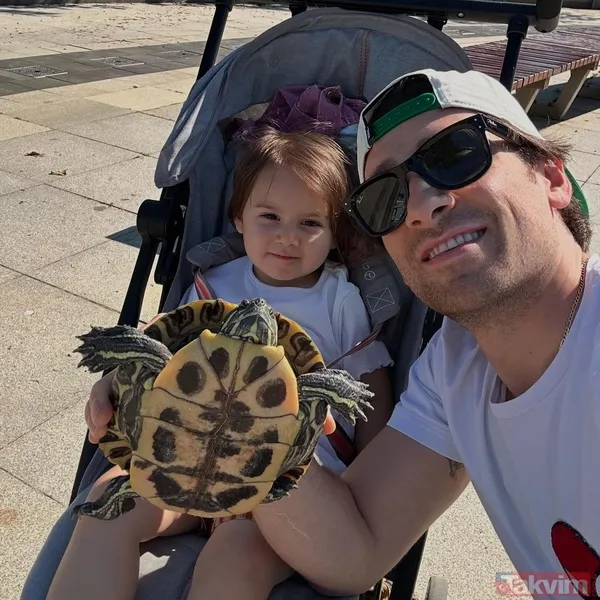 A.B.İ’nin yıldızı Kenan İmirzalıoğlu’nun ilk göz ağrısı 5 yaşında! Sinem Kobal aile pozunu paylaştı - 11