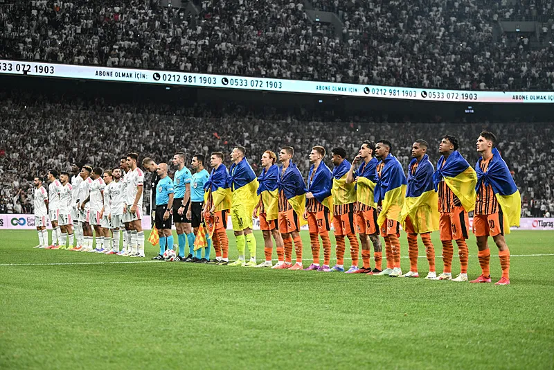 Beşiktaş tur peşinde! Solskjaer'den sürpriz 11 tercihi - 1