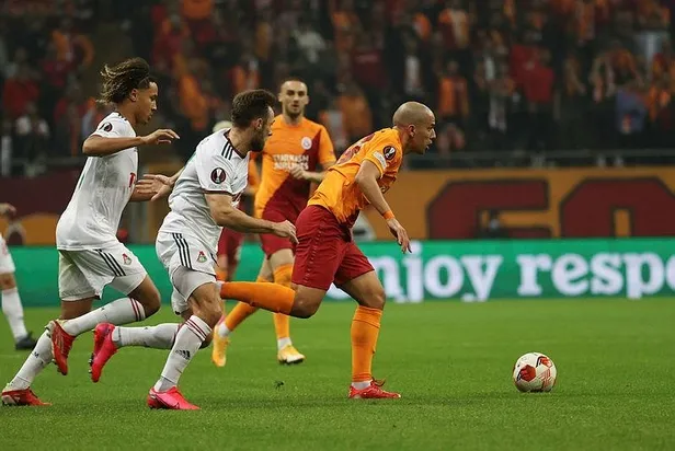 aslan-lokomotiv-moskovaya-dis-geciremedi-galatasaray-1-1-lokomotiv-moskova-mac-sonucu-ozet-1636055270133.jpeg