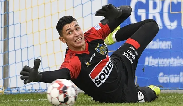 herkes-altay-bayindiri-beklerken-berke-ozere-6-milyon-euroluk-teklif-geldi-1613556052996.jpg Herkes Altay Bayındır'ı beklerken Berke Özer'e 6 milyon Euro'luk teklif geldi-4