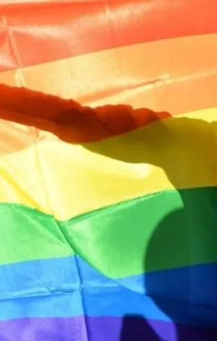 Dünya eşcinselliğe savaş açarken CHP LGBT savunuculuğunda!