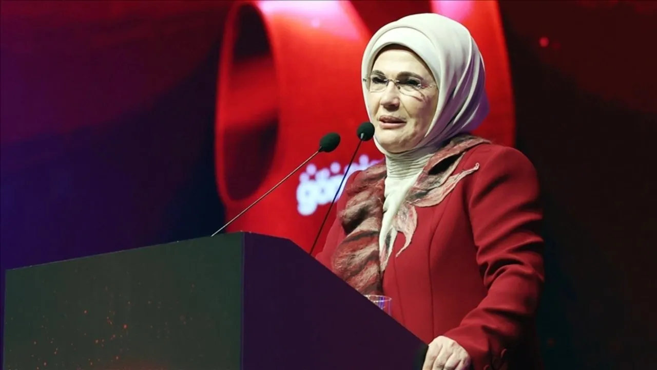 Başkan Recep Tayyip Erdoğan’ın eşi Emine Erdoğan’dan Babalar Günü mesajı