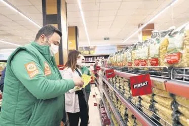 balik-fiyatlari-dusus-devam-ediyor-20-tlye-sardalya-25-tlye-palamut-1664742753240.jpeg Balık fiyatları düşüş devam ediyor! 20 TL'ye sardalya 25 TL'ye palamut-2