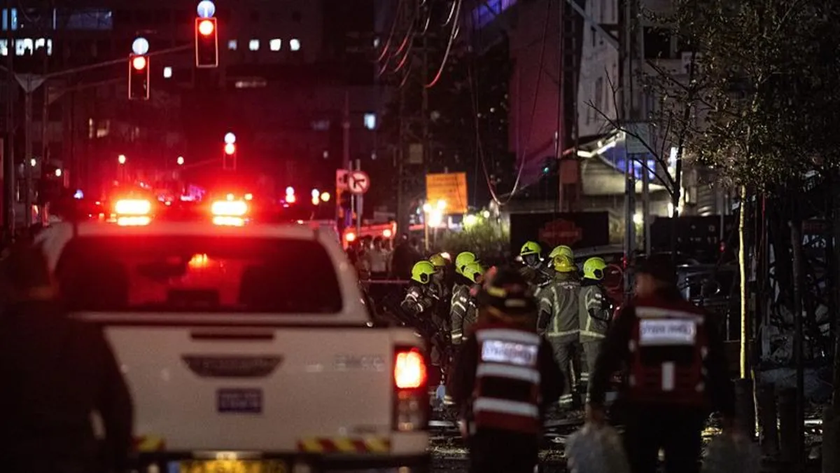 İsrail'in kalbi Tel Aviv'e füzeli saldırı: Yaralılar var