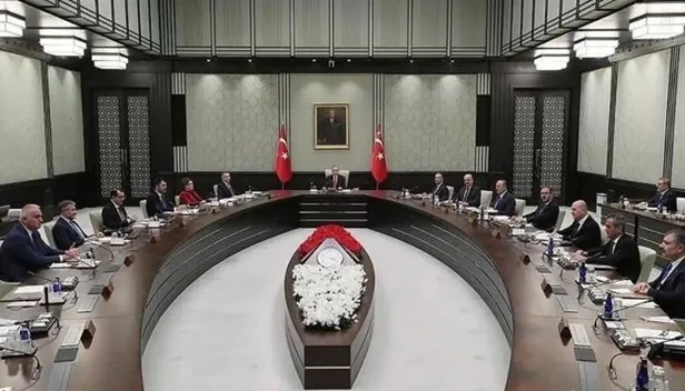 kredi-karti-borclari-ertelendi-mi-ertelenecek-mi-kredi-karti-borclari-yapilandirilacak-mi-son-dakika-takibe-du-1659365599902.jpeg Kredi kartı borçları yapılandırılacak mı? Kredi Kartı borçları ertelendi mi, ertelenecek mi? Son dakika takibe düşenler dikkat!-3