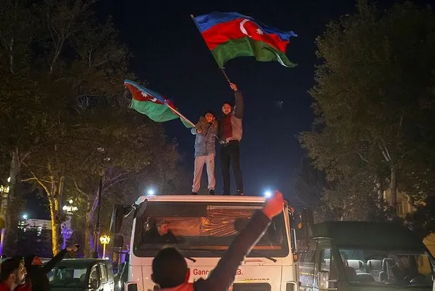 SON DAKİKA: TBMM Başkanı Şentop: Bayrak ve Ezan, Karabağ'da yeniden yükseldi-1