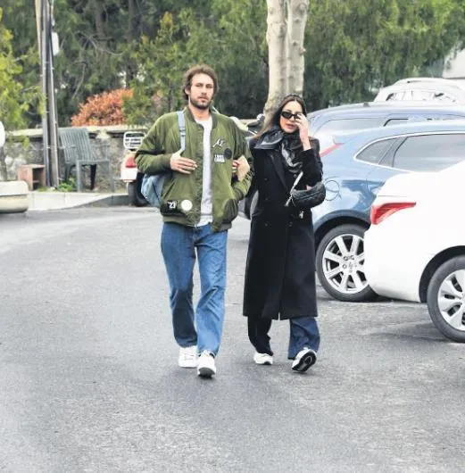 Ece Sükan, önceki gün sevgilisiyle ilk kez objektiflere takıldı-1
