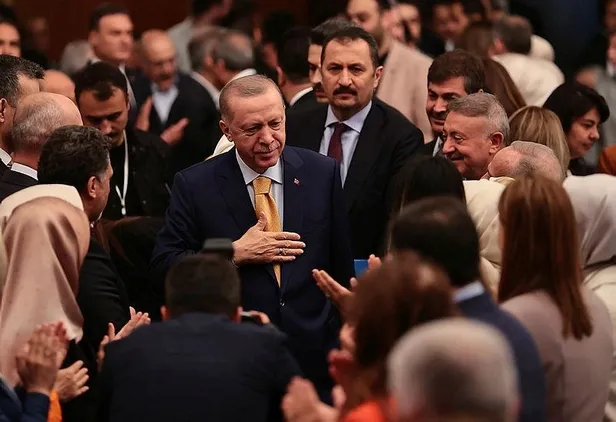 baskan-erdogan-ak-partinin-kizilcahamamda-duzenledigi-30-istisare-ve-degerlendirme-toplantisinda-konustu-1654381963769.jpeg
