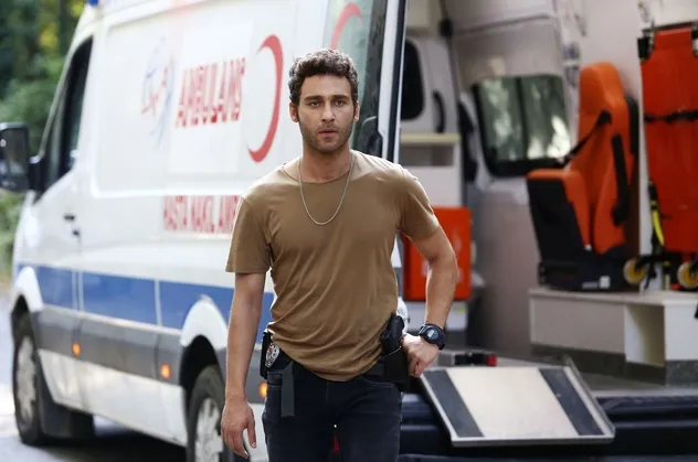Seçkin Özdemir Can Kırıkları dizisinin kadrosuna katıldı