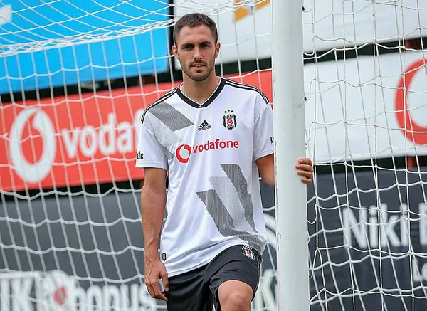 Son dakika haberi: Beşiktaş'a Victor Ruiz'den kötü haber-1