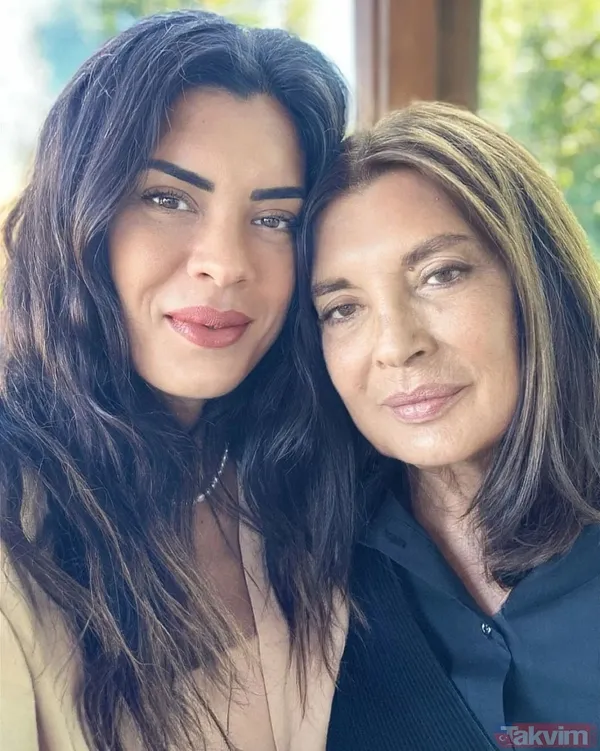 Yalı Çapkını'nın Hattuç Hala'sı Şerif Sezer bakın hangi ünlü oyuncunun annesi çıktı! “Nasıl anlamadık” Çetin Tekindor’un partneri... - 18