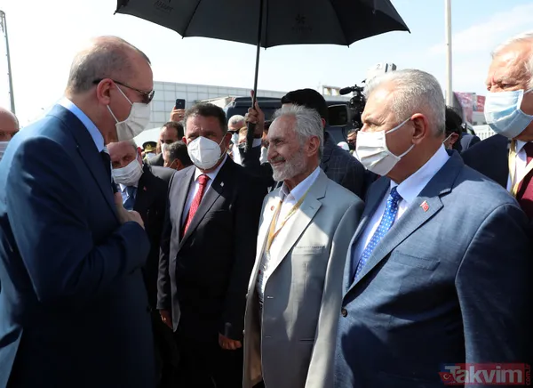 KKTC'de tarihi anlar! Başkan Recep Tayyip Erdoğan'a Oğuzhan Asiltürk ve Devlet Bahçeli de eşlik etti - 7