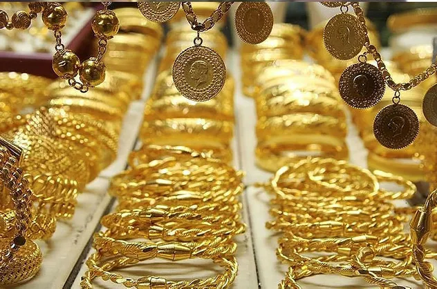 Kuyumcuya 30 bin liralık sahte altın sattı